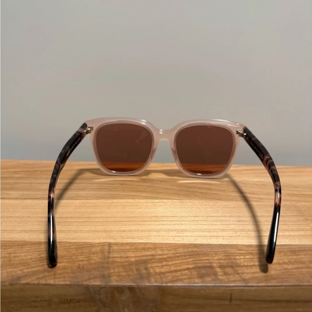 Moncler Pink Sunglasses Modern Rectangular Design - Picture 2 of 5